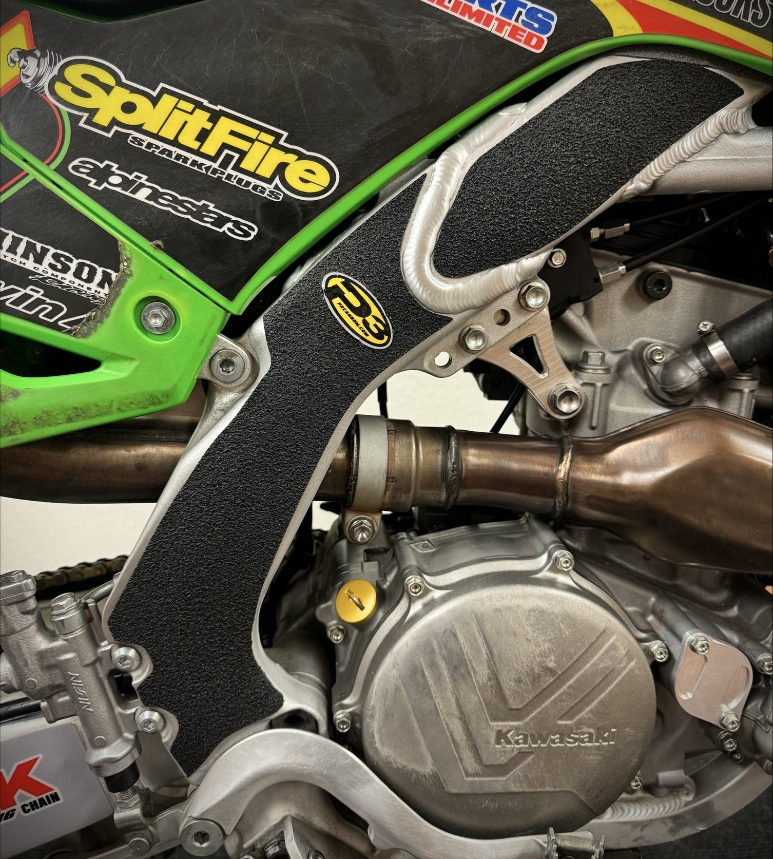 P3 Carbon SX-GRIP Guards Frame Protectors KX450 (X) 2024 - 2026 | KX250 (X) 2027 - Image 3