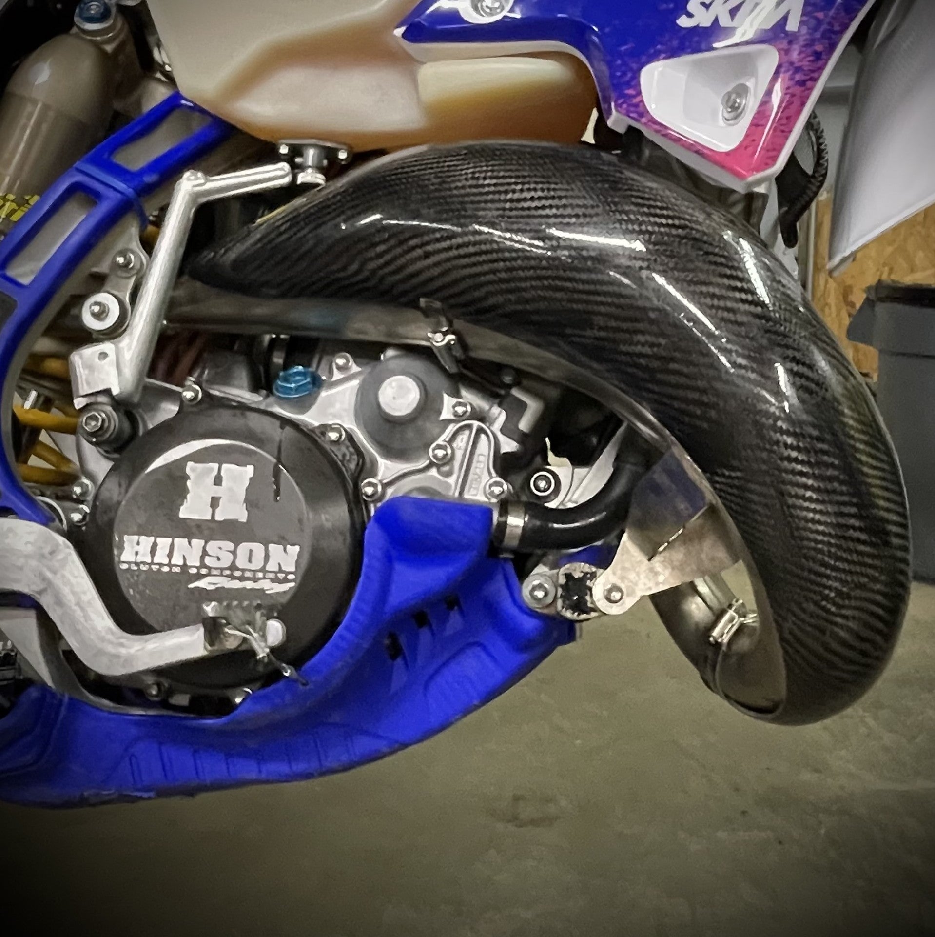 P3 Carbon FMF Pipe Guard Yamaha YZ125 2022 - 2027 | YZ125X 2023 - 2027 - Image 3