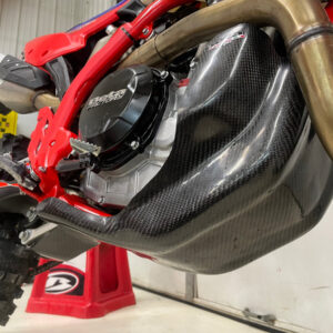 P3 Carbon Skid Plate Beta 4-Stroke | 350/390/430/480/500 RR & RR-S Models | 2020 - 2026 (See Product 309058 for Integrated Linkage Guard Version)