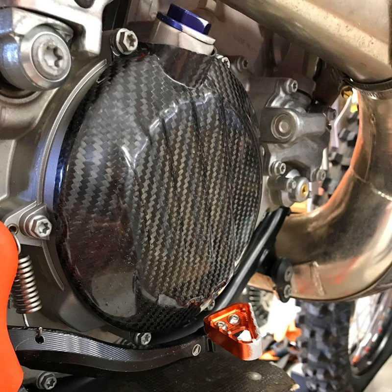 P3 Carbon Clutch Cover Husqvarna TC 250 2017-2022 | TE 250/300 2017-2018 | TE 250i/300i 2018-2022 | TX 300 2017-2019 | TX 300i 2020-2022 - Image 3