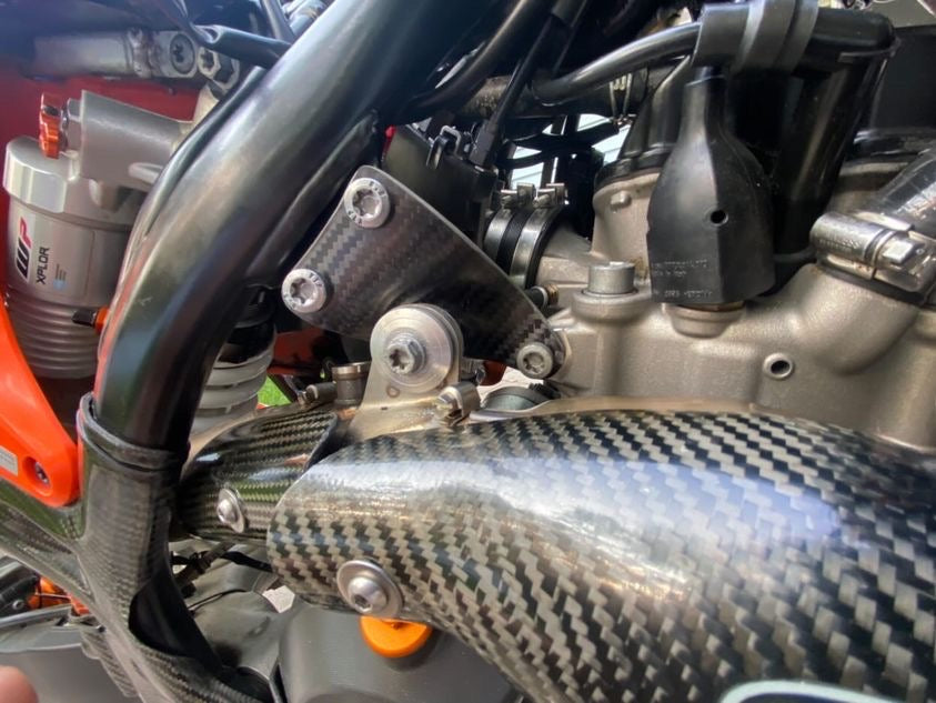Carbon Engine Mounts | KTM / HUSQ | FE501(s) 500 EXC-F 500 XCFW | 2020-2023 (See Fitment Chart) - Image 5
